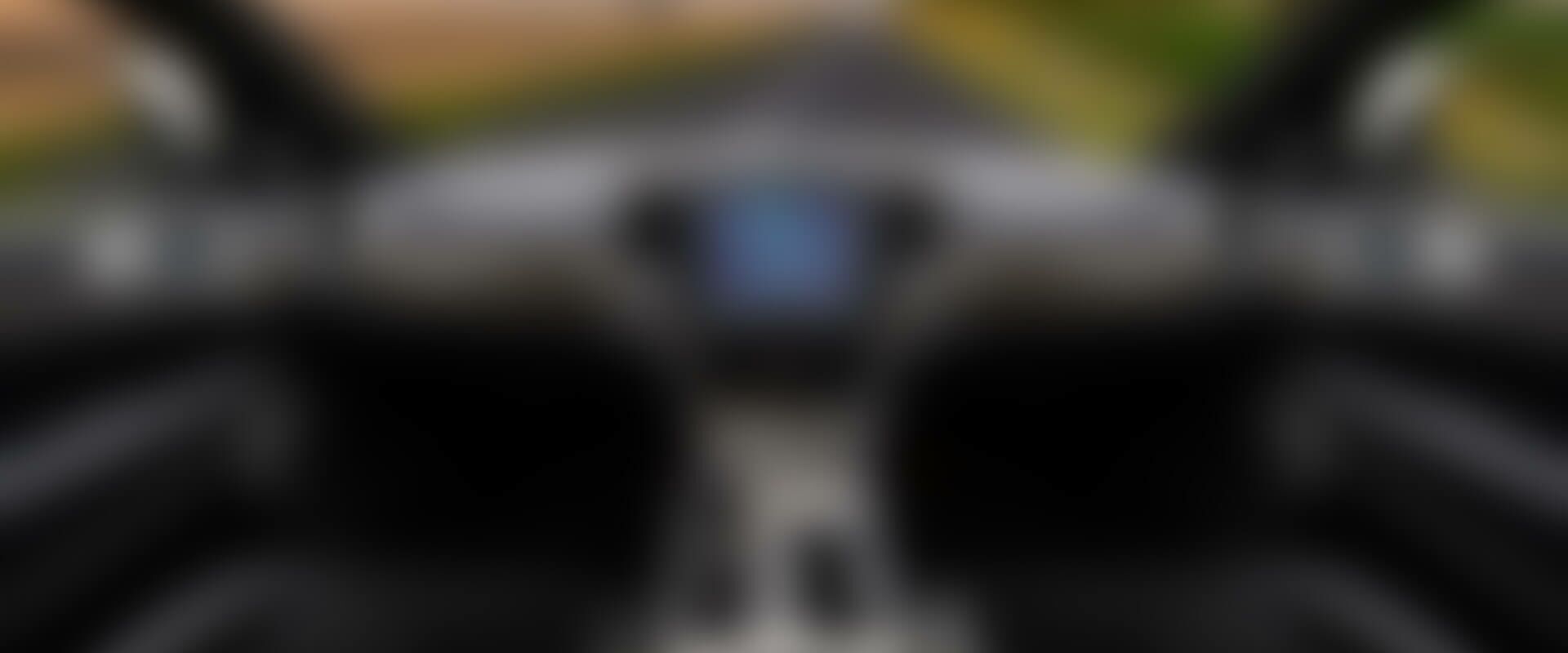 Vordere Sitzreihe einer Limousine